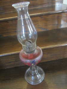 lot 44 image: Antique Kerosene Lamp