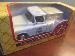lot 59 image: Ertl 7up Pickup Bank