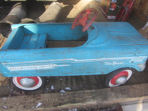 lot 79 image: Antique Murray Pedal Car