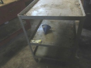 lot 87 image: Metal Shop Cart