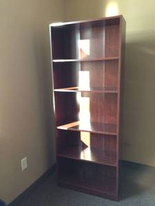 lot 13 image: 5 Shelf Bookcase