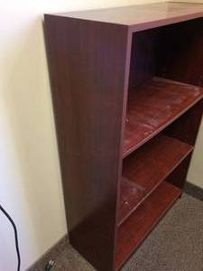 lot 11 image: 3 Shelf Bookcase