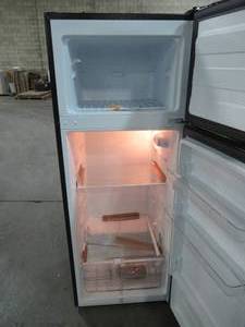 lot 129 image: Vissani 7.1 cu. ft. Top Freezer Refrigerator in Stainless Steel Look MDFF7SS