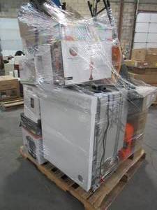 lot 324 image: WHOLESALE MIXED PALLET OF MISCELLANEOUS APPLIANCES, FURNITURE, COOKWARE AND MORE