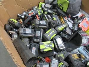 lot 230 image: WHOLESALE MIXED PALLET OF MISCELLANEOUS RYOBI AND OTHER BRAND NAME POWER TOOL BATTERIES
