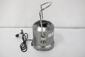 lot 3 image: Breville - Juice Fountain Cold Electric Juicer - Silver