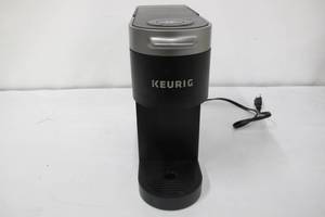 lot 17 image: Keurig Slim Coffee Maker K900