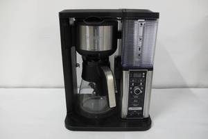 lot 22 image: Ninja Specialty Coffee Maker with Glass Carafe CM401