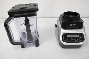 lot 38 image: Ninja - Professional 72-Oz. Blender - Blacksilver
