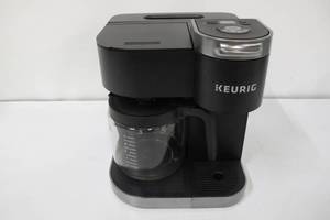 lot 40 image: K-Duo Single Serve & Carafe Coffee Maker