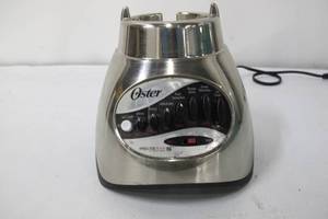 lot 44 image: Oster Precise Blend 200 16-Speed Blender Base, Gray