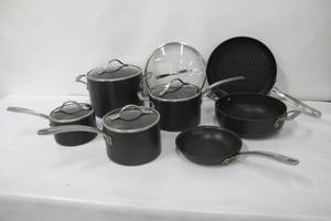 lot 78 image: Kirkland Signature 12 Piece Cookware Set