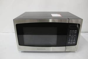lot 83 image: Insignia - 0.9 Cu. Ft. Compact Microwave - Stainless steel