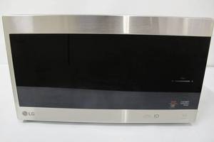 lot 89 image: LG - NeoChef 0.9 Cu. Ft. Compact Microwave with EasyClean - Stainless steel