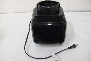 lot 103 image: Ninja Smart Screen Food Processor with 1400-Peak-Watt Base, 9 Auto-iQ Programs & Touchscreen