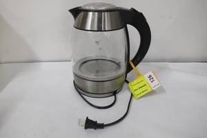 lot 126 image: Chefman 1.8 Liter Electric Glass Kettle