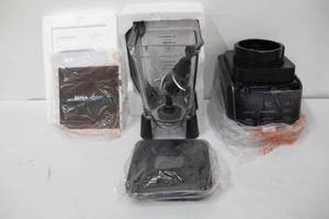 lot 135 image: Ninja - Smart Screen 72-Oz. Blender - Black