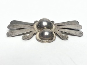 lot 23 image: LARGE Vintage 1940s-50s 980 Sterling Silver Taxco Brooch 