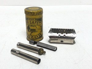 lot 12 image: Antique 1880s Kampfe Bros Star Safety Razor wOrig Tin