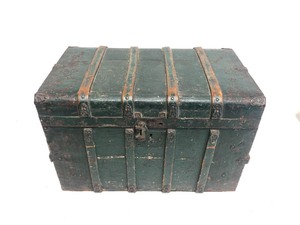 lot 213 image: Small Antique Green Travel Trunk