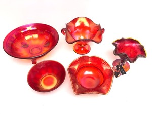 lot 84 image: Group of Quality Vintage Fenton etc RedOrange Stretched Glass Pieces