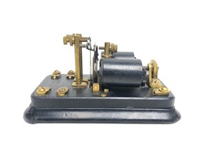 lot 90 image: Antique Brass WESTERN ELECTRIC Telegraph Key No. 26A