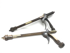 lot 92 image: 2 Antique Industrial Brass HARDIE Heavy Duty Spray Guns