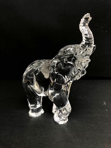 lot 122 image: Larger Vintage Signed WATERFORD Crystal Elephant