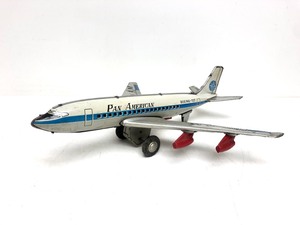 lot 131 image: Vintage 1960s Japan Tin PAN AM Airlines Toy Airplane