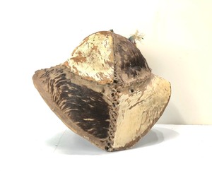 lot 198 image: Early Antique South American Cowhide & Metal Conquistador Style Military Helmet