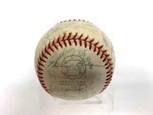 lot 219 image: Vintage Early 1970s MN TWINS Team Signed Baseball