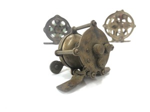 lot 243 image: 3 Antique Smaller Sized Fishing Reels