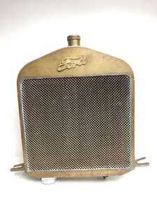 lot 2 image: Antique G & O Mfg Company Solid Brass FORD Radiator Grill