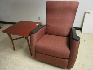 RECLINER, ACCENT TABLE