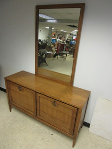 BASIC WITZ DRESSER, WITH MIRROR