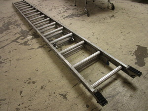 WERNER EXTENSION LADDER, OSHA-APPROVED