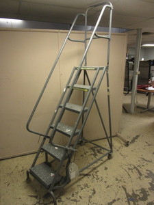 TRI-ARC ROLLING LADDER, OSHA-APPROVED