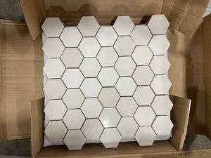 lot 829 image: 7 Sheets Porcelain Mosaic Tile Hex White
