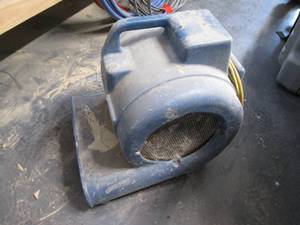 lot 94 image: 3 Speed Blower Fan...
