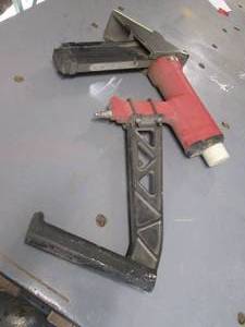 lot 103 image: 15-12 Gauge Nail Gun...