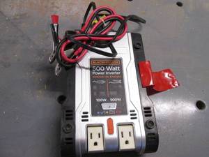 lot 113 image: Back & Decker 500 Watt Power Invert...