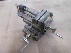 lot 140 image: Bench Vise...