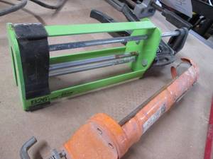 lot 148 image: Caulk Guns...