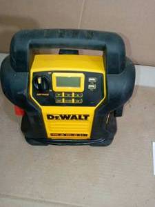 lot 44 image: 1400 Peak Amp Jump Starter with Digital Compressor by Dewalt - slightly used