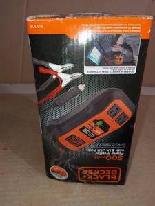 lot 58 image: 500-Watt Power Inverter by BlackDecker - open box not used