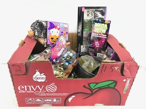 lot 2 image: Resellers Mystery Box #2