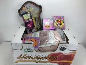 lot 7 image: Resellers Mystery Box #7