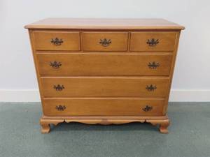 6 Drawer Lowboy Dresser