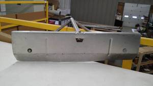lot 9 image: SNOW RAKE