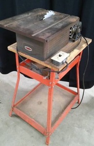 lot 11 image: TABLE SAW ON IRS WORK STATION